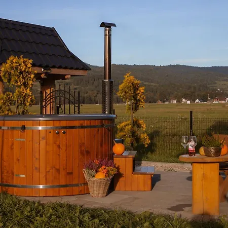 Holiday home Drewniana Osada W Gorach Polne Harklowa