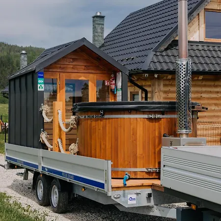 Holiday home Drewniana Osada W Gorach Polne Harklowa